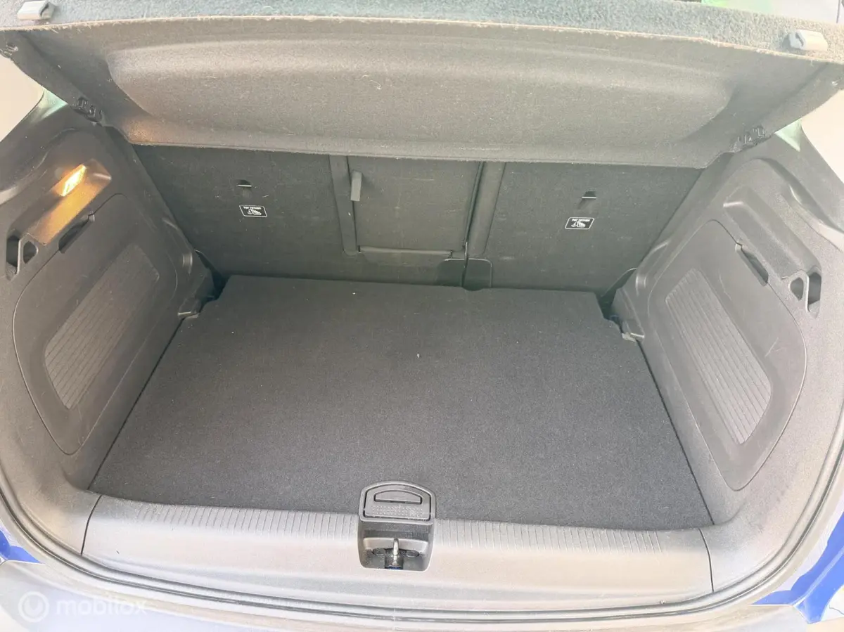 1.2 Turbo 120 Jaar Edition automaat allseason banden