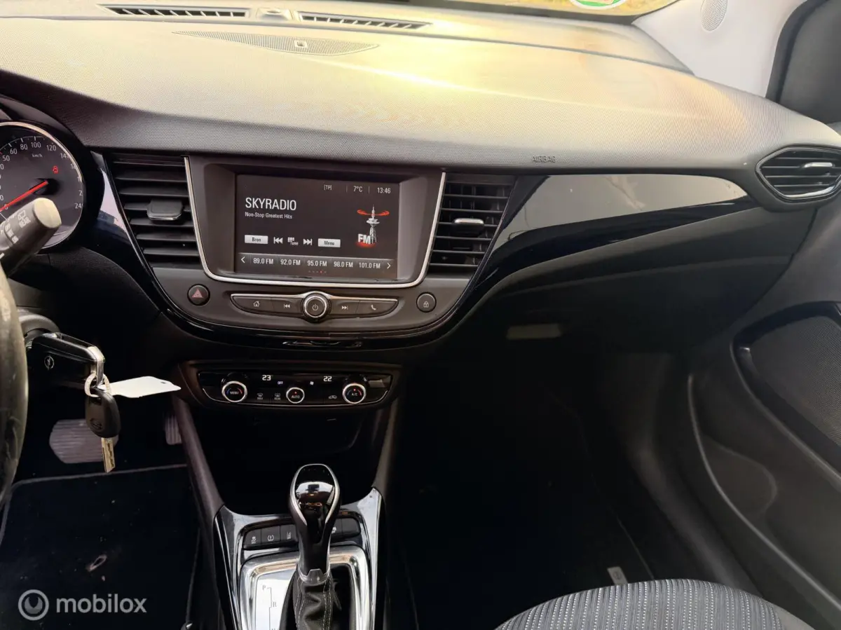 1.2 Turbo 120 Jaar Edition automaat allseason banden