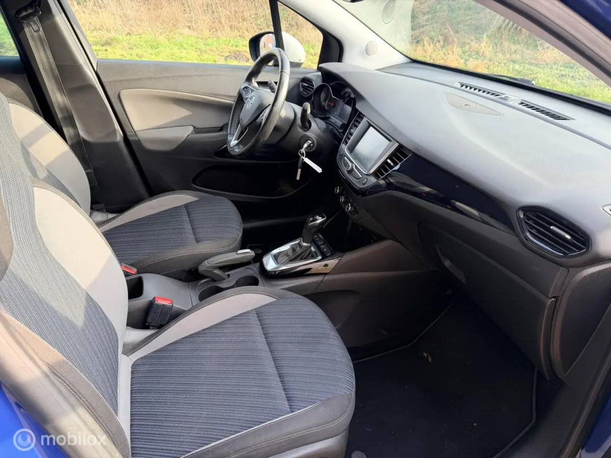 1.2 Turbo 120 Jaar Edition automaat allseason banden