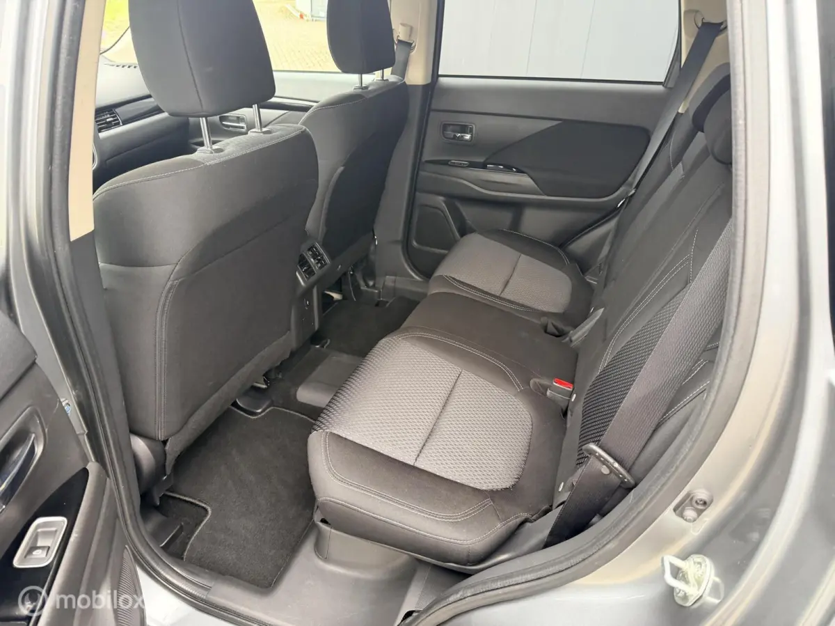 2.4 PHEV Pure+ |trekhaak | allseason |