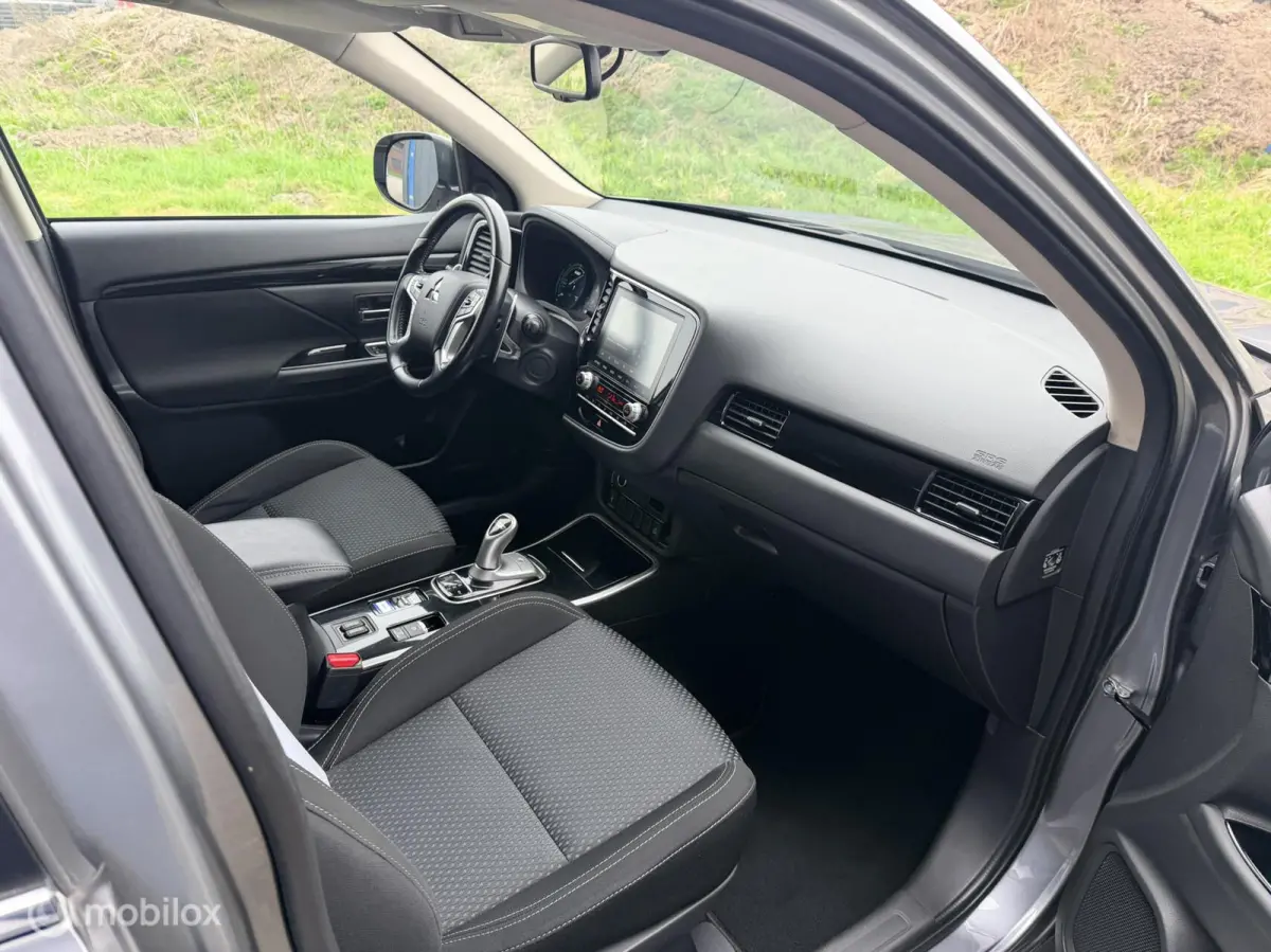 2.4 PHEV Pure+ |trekhaak | allseason |
