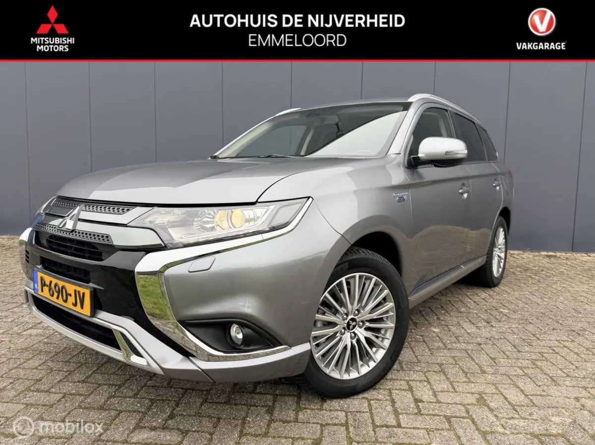 2.4 PHEV Pure+ |trekhaak | allseason |
