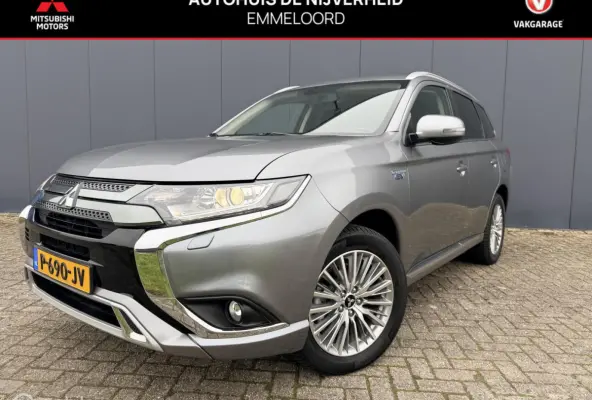 2.4 PHEV Pure+ |trekhaak | allseason |
