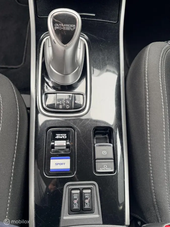 2.4 PHEV Pure+ |trekhaak | allseason |