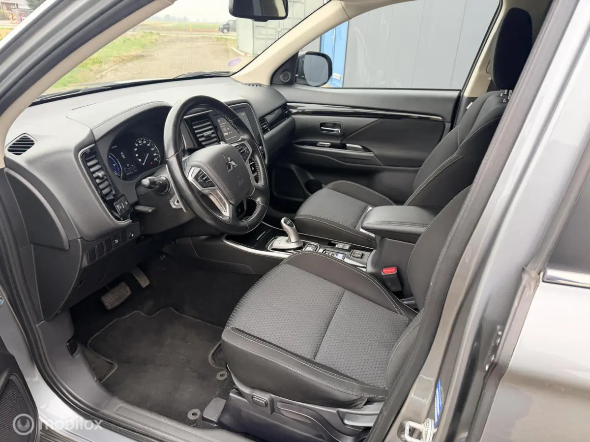 2.4 PHEV Pure+ |trekhaak | allseason |