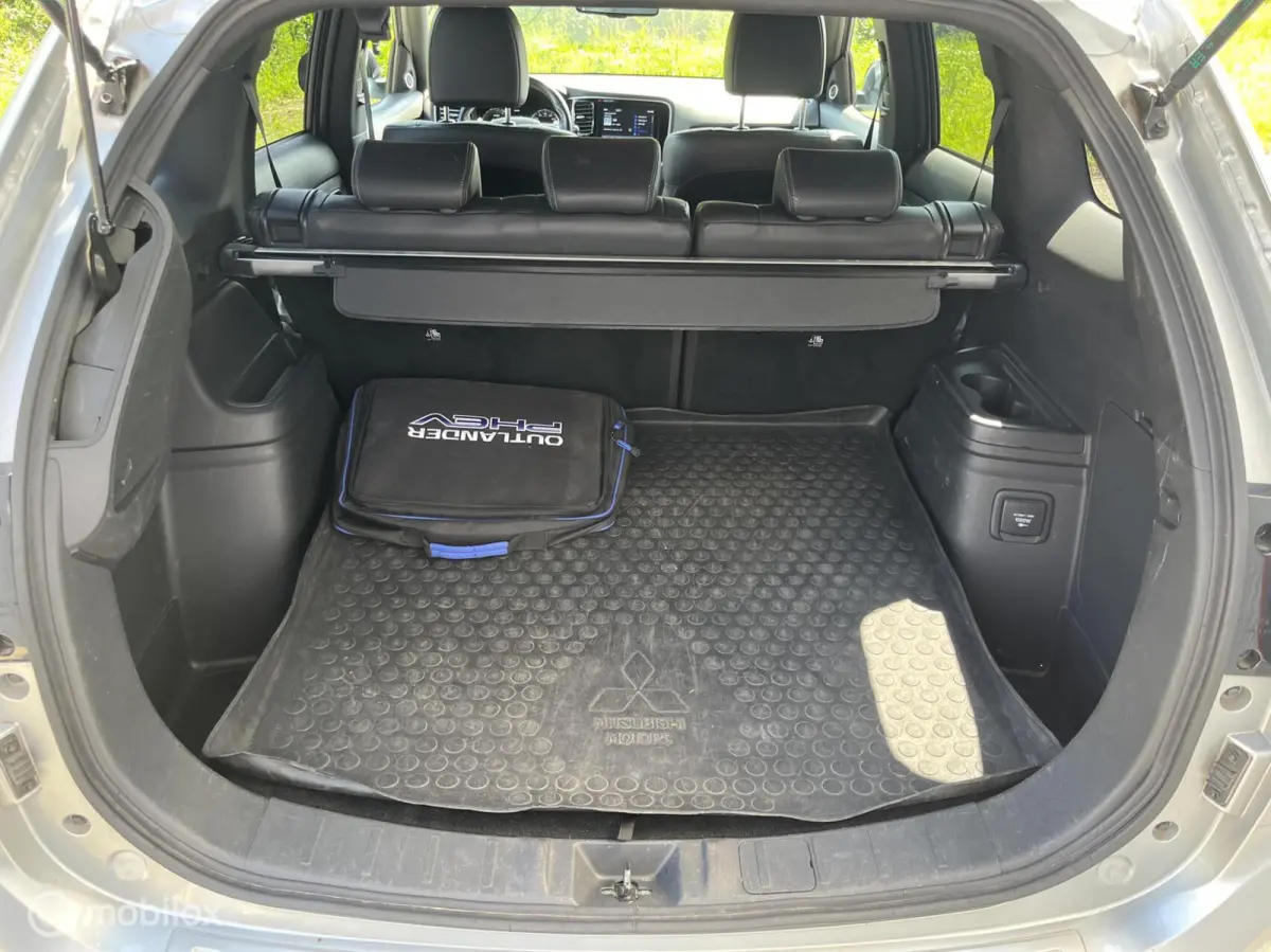2.4 PHEV Instyle|trekhaak|zonnedak|leer