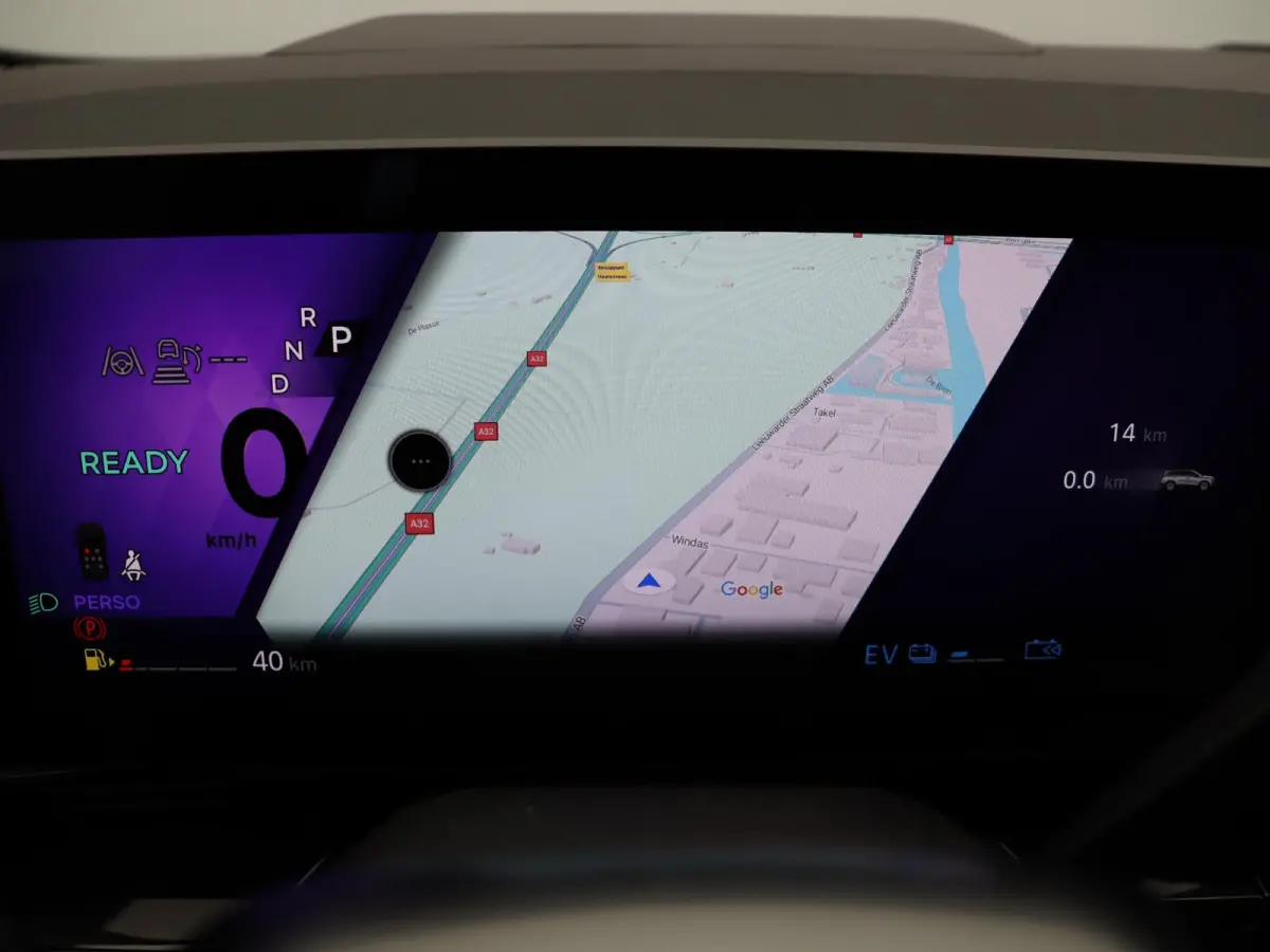 E-Tech full hybrid 200 iconic 7p. | Vijf jaar garantie | Harman Kardon | Panoramisch dak | HUD |