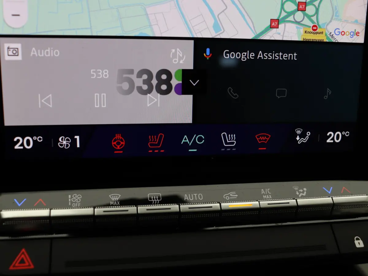 E-Tech full hybrid 200 iconic 7p. | Vijf jaar garantie | Harman Kardon | Panoramisch dak | HUD |