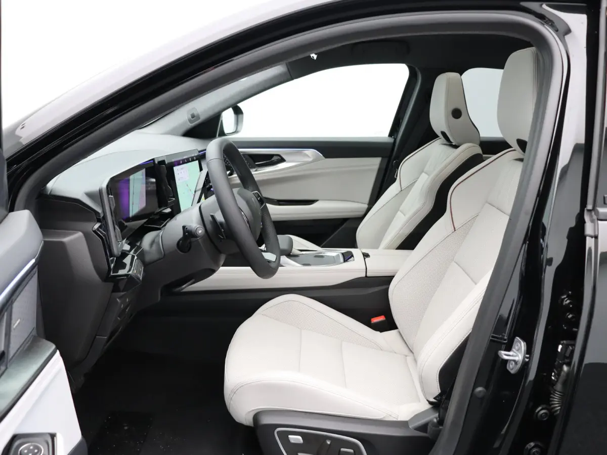 E-Tech full hybrid 200 iconic 7p. | Vijf jaar garantie | Harman Kardon | Panoramisch dak | HUD |