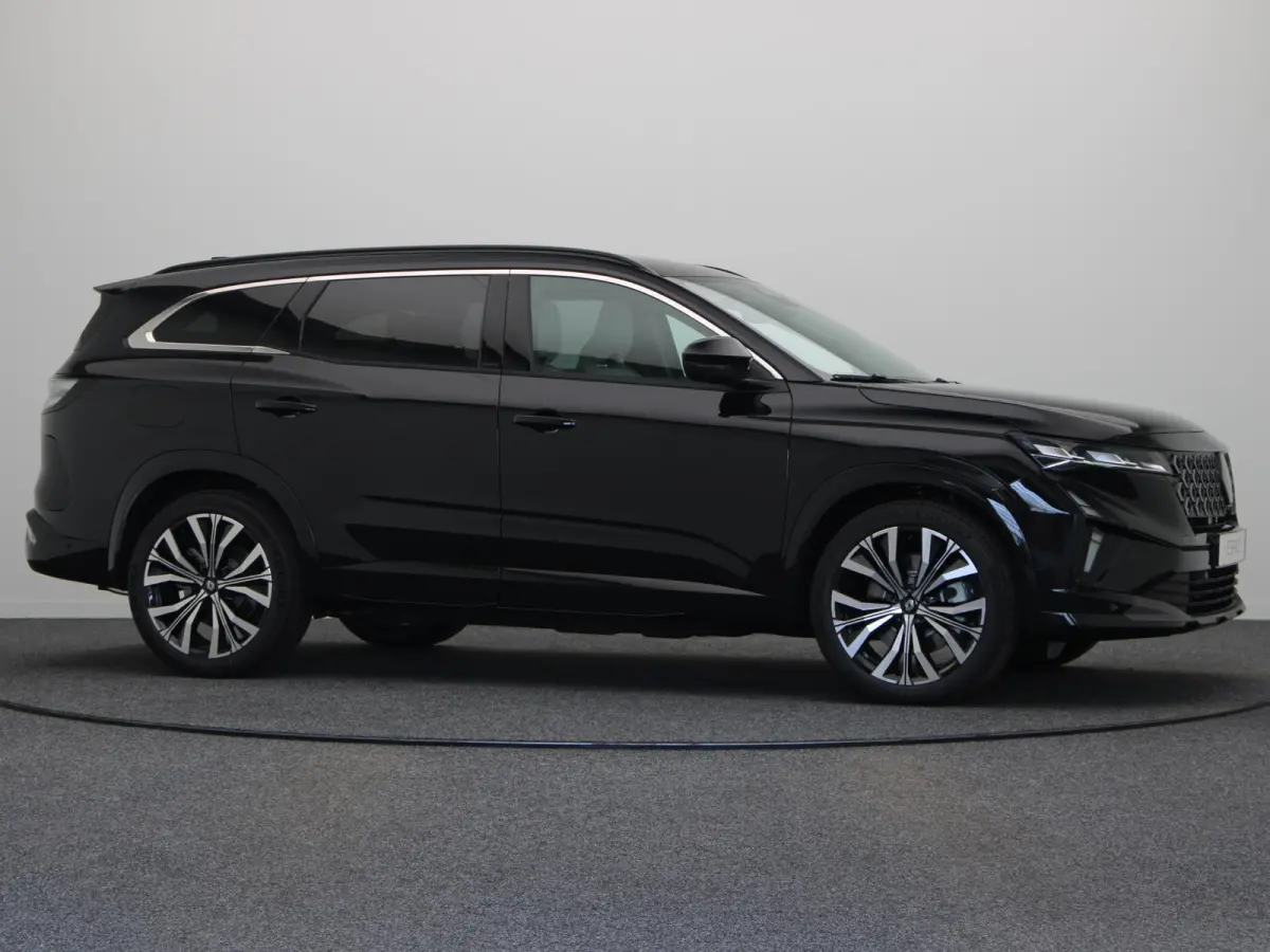 E-Tech full hybrid 200 iconic 7p. | Vijf jaar garantie | Harman Kardon | Panoramisch dak | HUD |