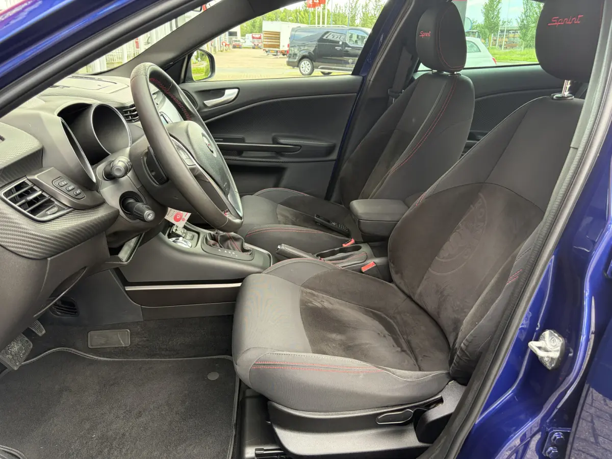 1.4 T 170 TCT Sprint | Navigatie | 18" Velgen | Trekhaak