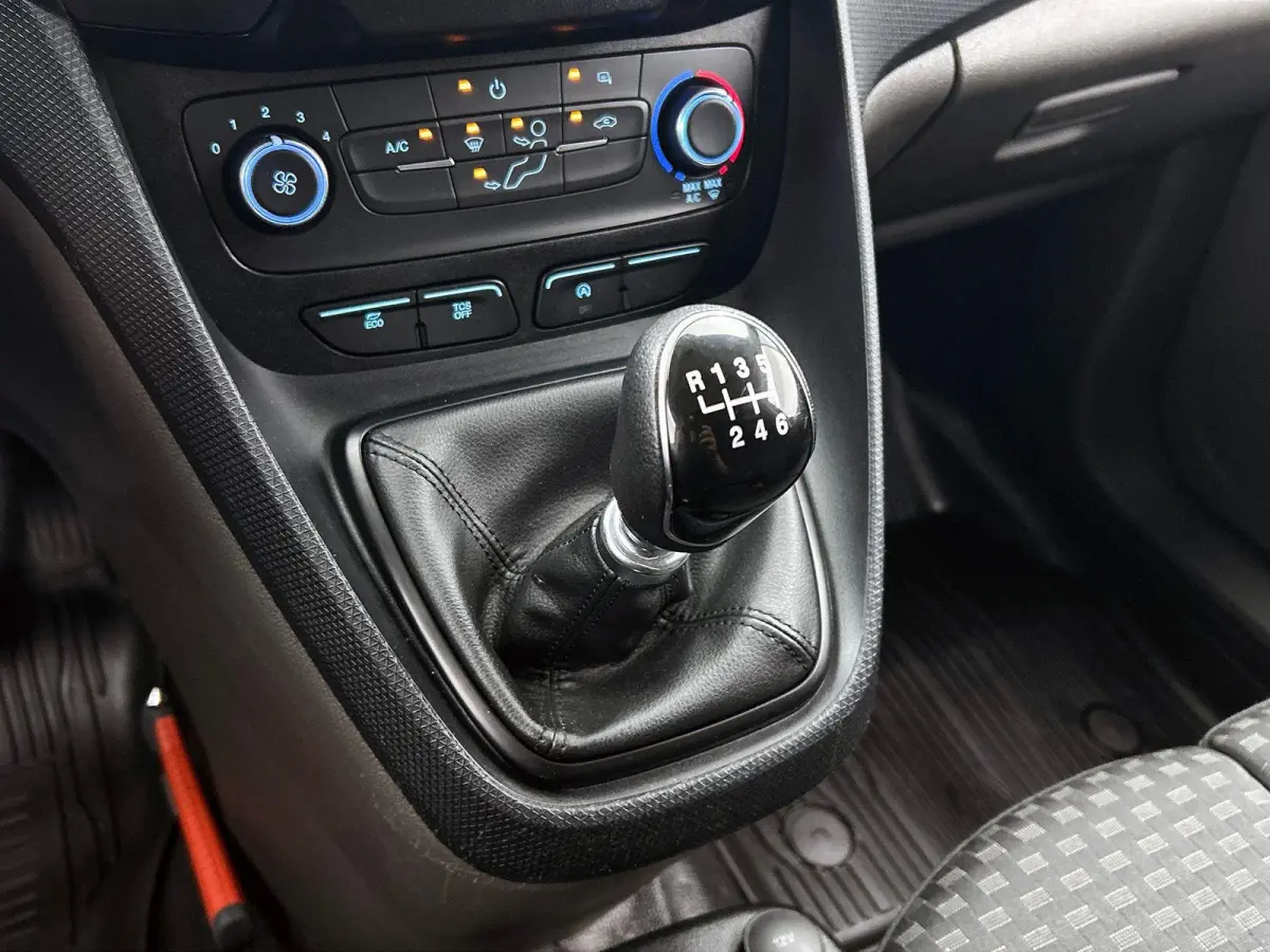 1.5 EcoBlue L2 Trend Navigatie Airco Parkeersensoren achter Cruise Control 3Zits Camera DAB+