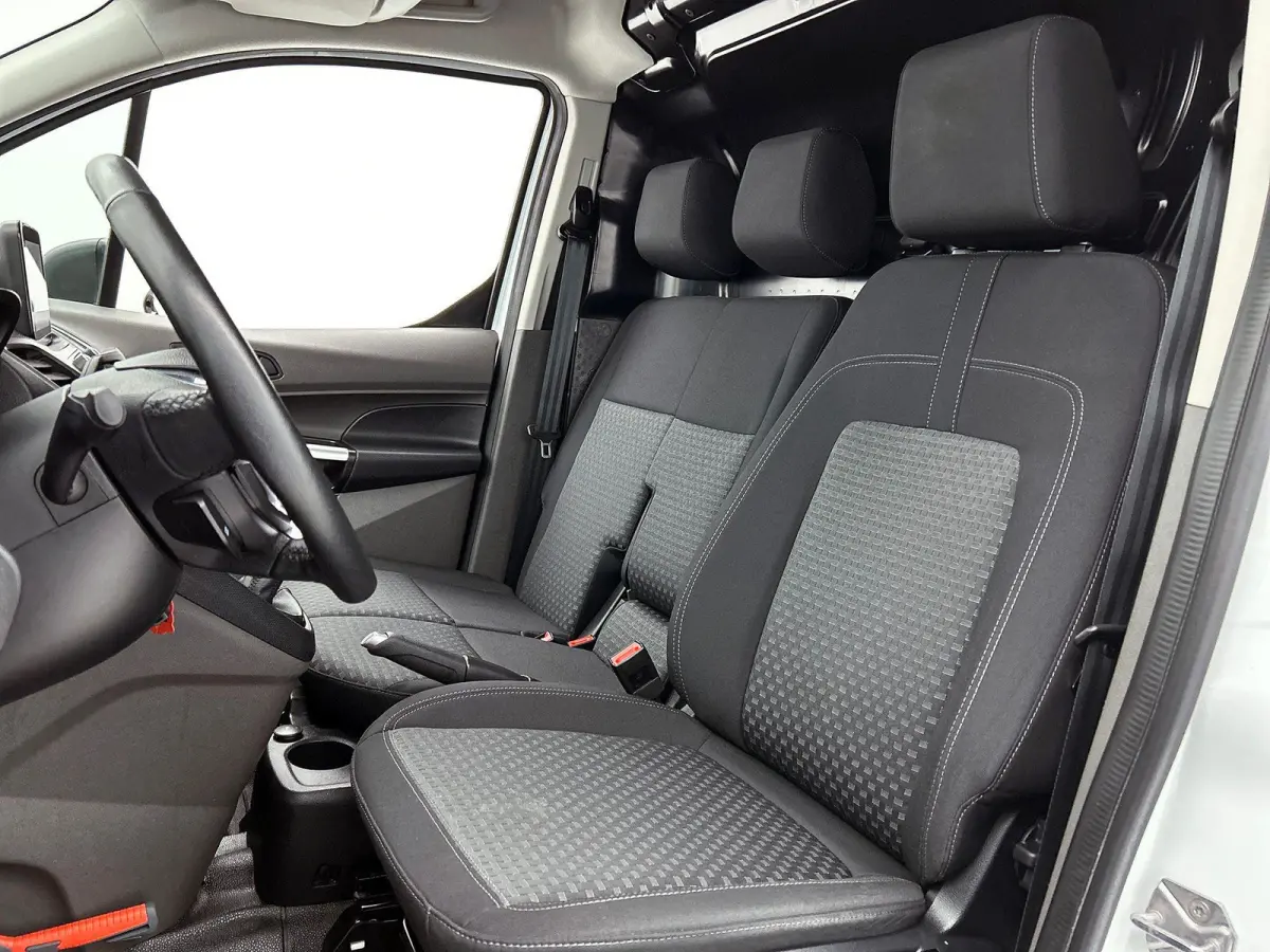 1.5 EcoBlue L2 Trend Navigatie Airco Parkeersensoren achter Cruise Control 3Zits Camera DAB+