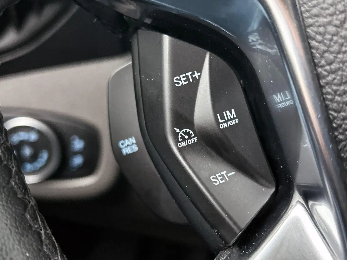1.5 EcoBlue L2 Trend Navigatie Airco DAB+ Parkeersensoren Camera Bluetooth LM Velgen Apple Carplay Android auto 3Zits