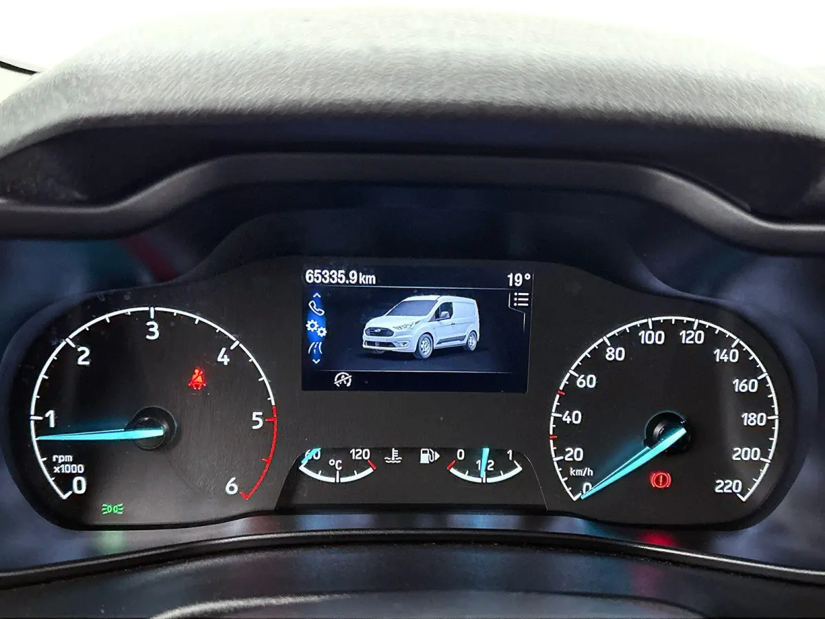 1.5 EcoBlue L2 Trend Navigatie Airco DAB+ Parkeersensoren Camera Bluetooth LM Velgen Apple Carplay Android auto 3Zits
