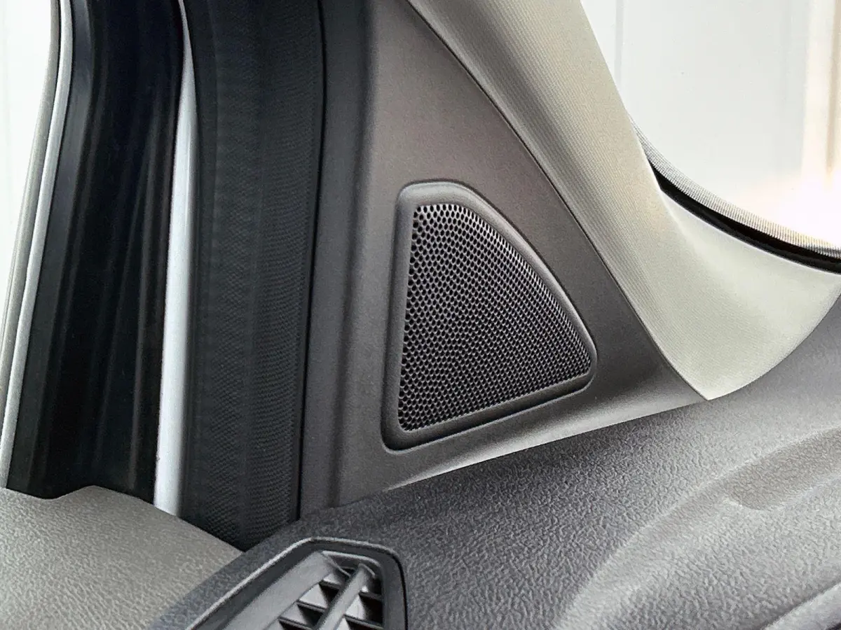 1.5 EcoBlue L2 Trend Navigatie Airco DAB+ Parkeersensoren Camera Bluetooth LM Velgen Apple Carplay Android auto 3Zits