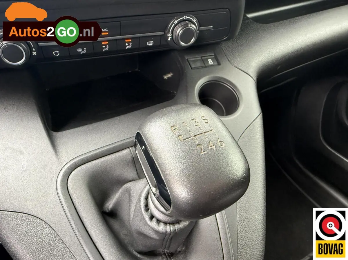 1.2 Puretech Allure I Navi I Cruise controle I Parkeersensoren I Applecarplay Android auto I trekhaak I rijklaar I
