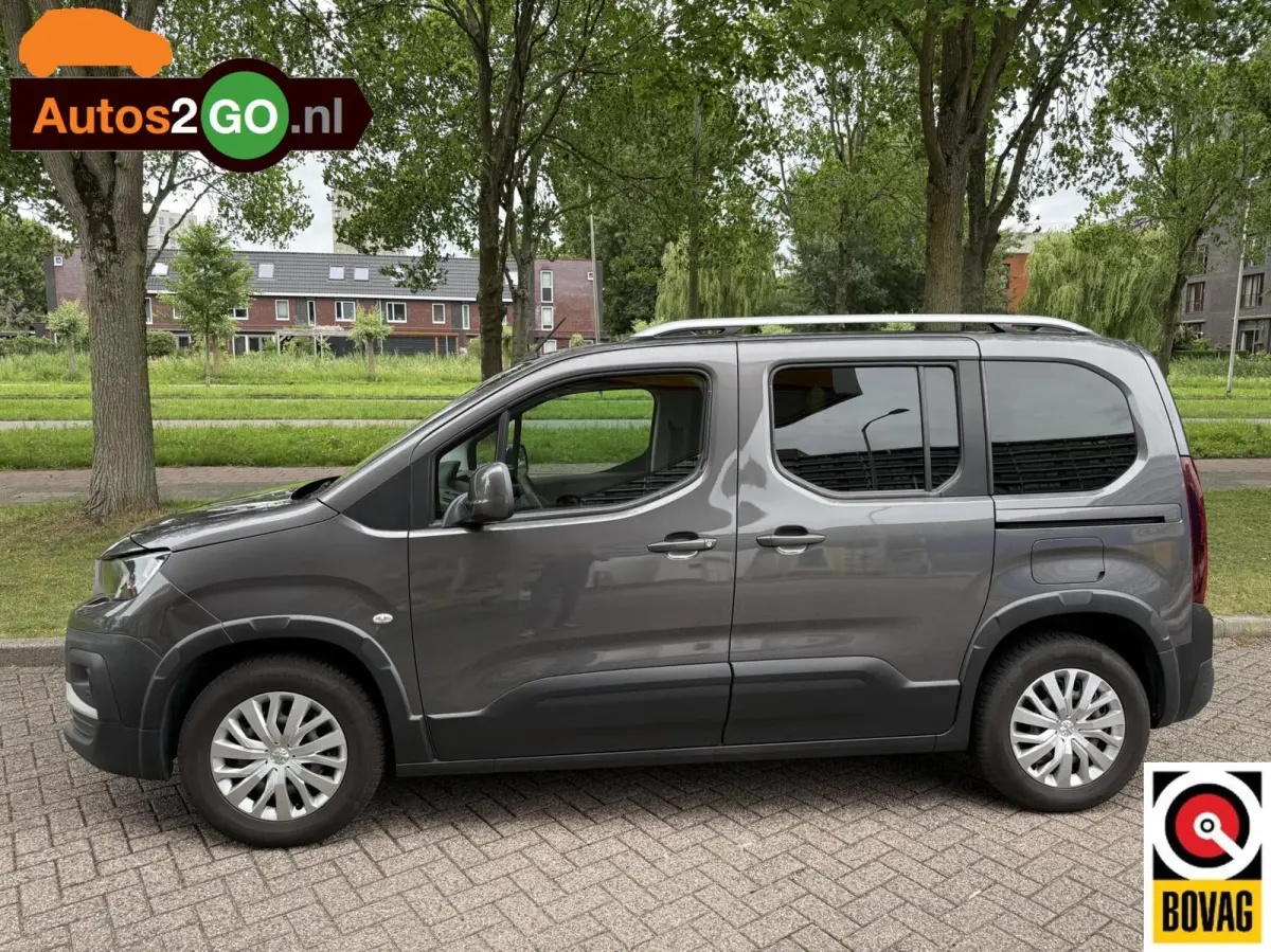 1.2 Puretech Allure I Navi I Cruise controle I Parkeersensoren I Applecarplay Android auto I trekhaak I rijklaar I