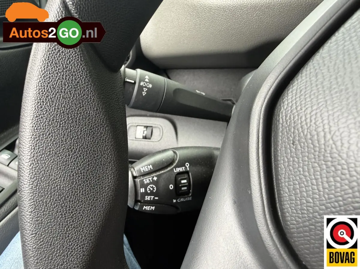 1.2 Puretech Allure I Navi I Cruise controle I Parkeersensoren I Applecarplay Android auto I trekhaak I rijklaar I