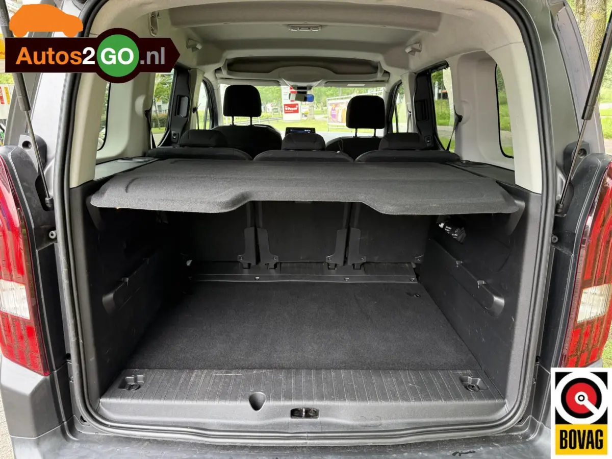 1.2 Puretech Allure I Navi I Cruise controle I Parkeersensoren I Applecarplay Android auto I trekhaak I rijklaar I
