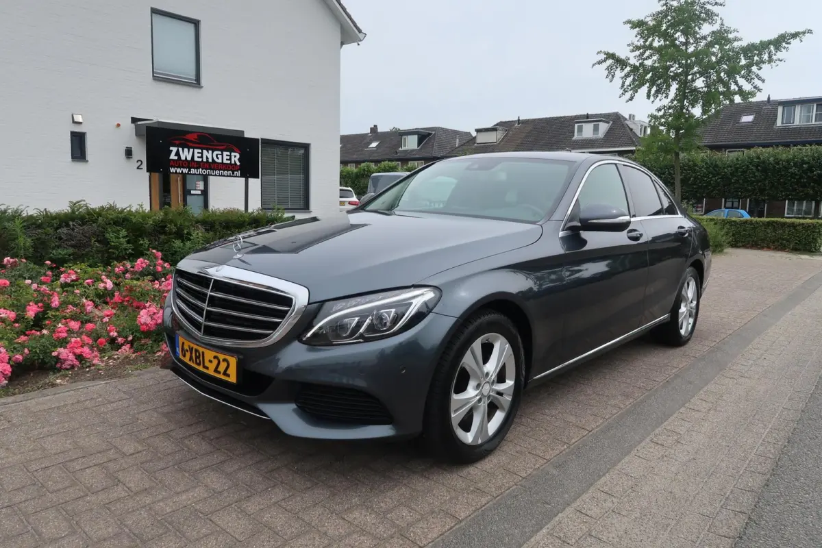 180 AUT NAVIGATIE|FULL-LED|PDC|BLUETOOTH|CRUISECONTROL|ORIGINEEL NEDERLANDS