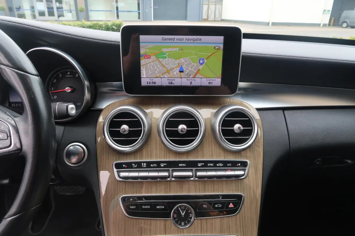 180 AUT NAVIGATIE|FULL-LED|PDC|BLUETOOTH|CRUISECONTROL|ORIGINEEL NEDERLANDS