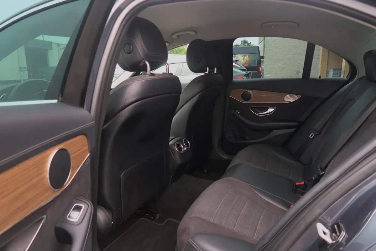 180 AUT NAVIGATIE|FULL-LED|PDC|BLUETOOTH|CRUISECONTROL|ORIGINEEL NEDERLANDS
