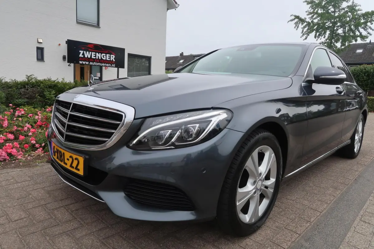 180 AUT NAVIGATIE|FULL-LED|PDC|BLUETOOTH|CRUISECONTROL|ORIGINEEL NEDERLANDS