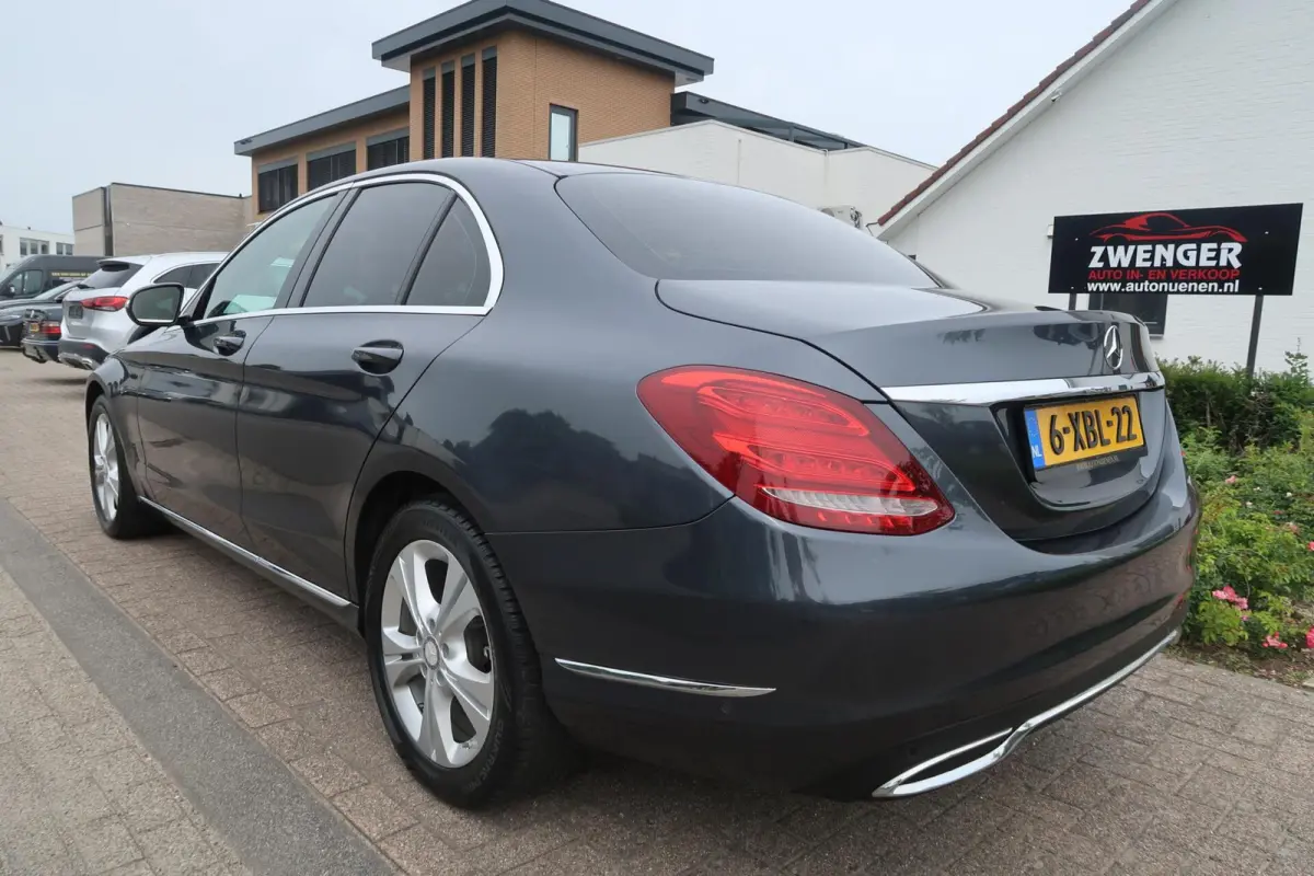 180 AUT NAVIGATIE|FULL-LED|PDC|BLUETOOTH|CRUISECONTROL|ORIGINEEL NEDERLANDS