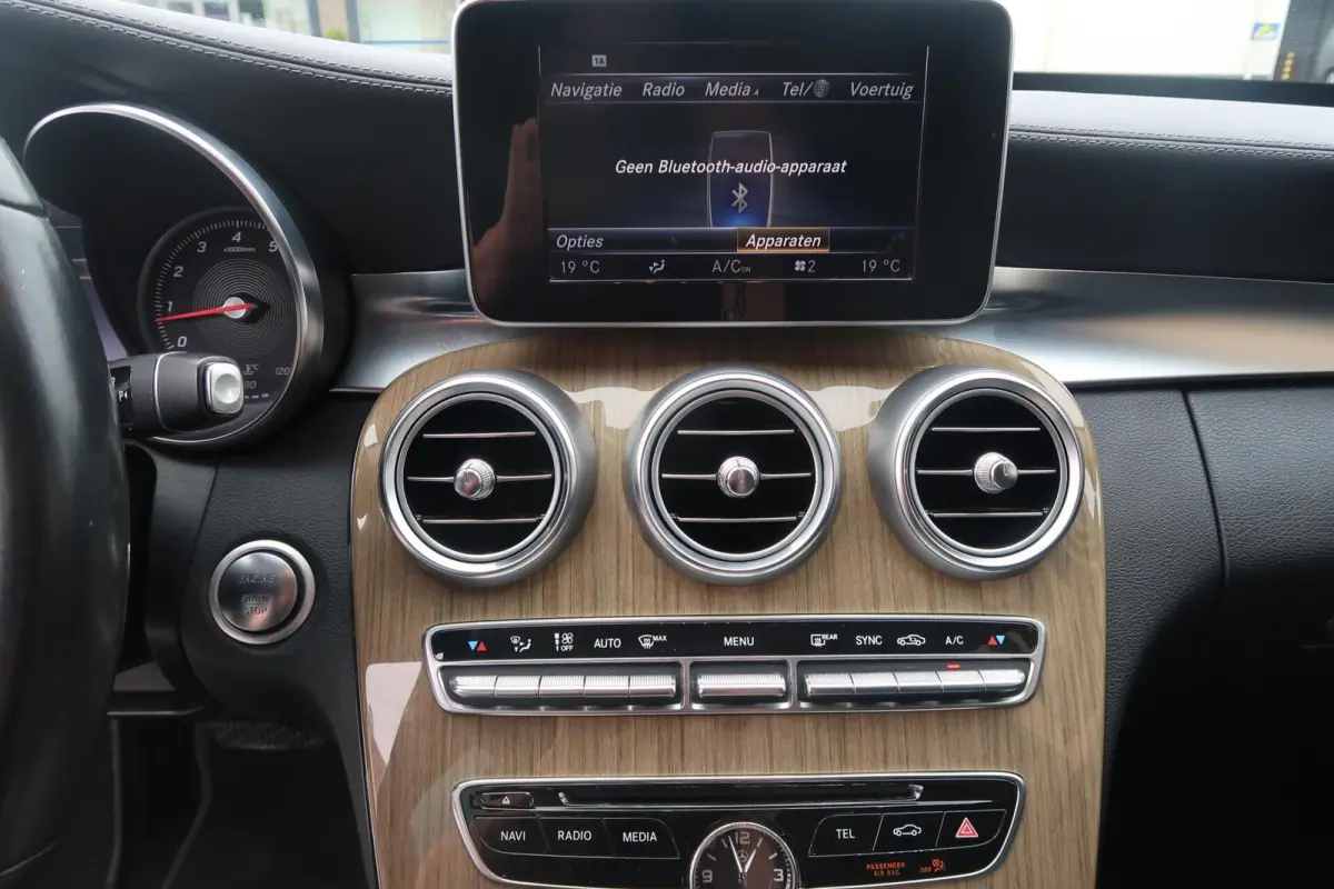 180 AUT NAVIGATIE|FULL-LED|PDC|BLUETOOTH|CRUISECONTROL|ORIGINEEL NEDERLANDS