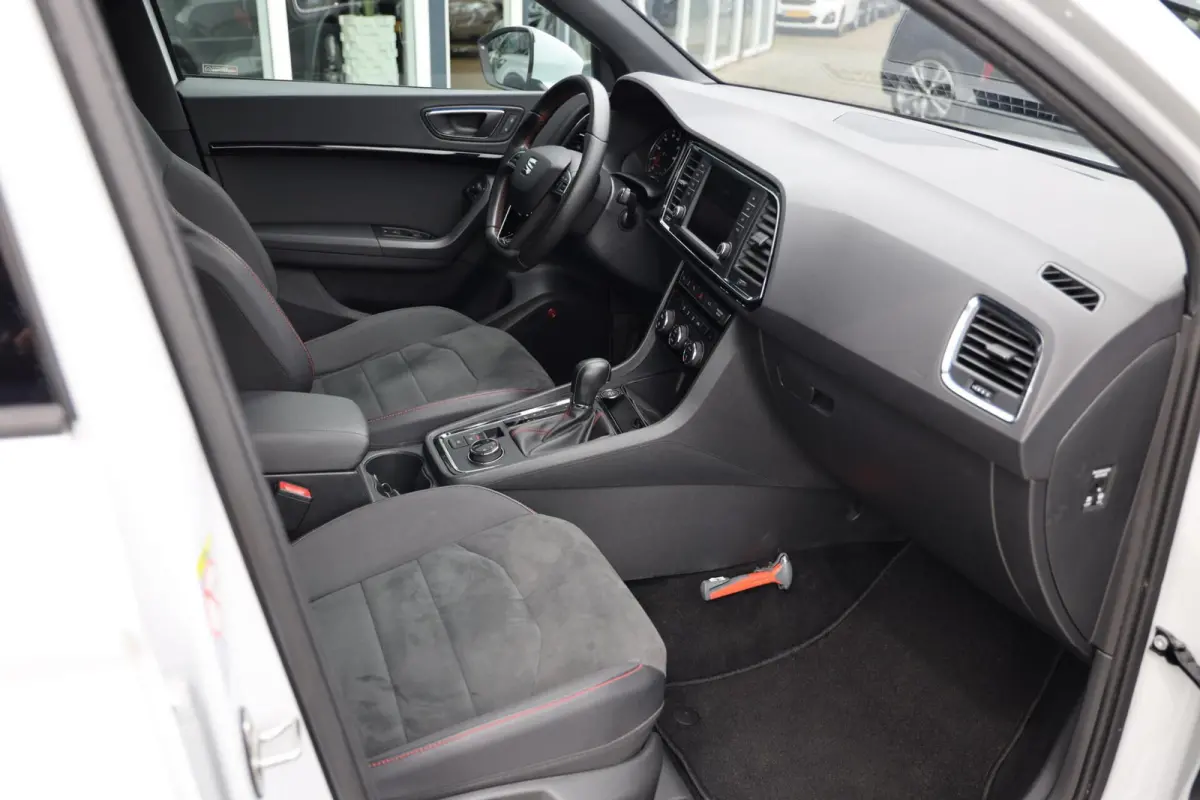 1.5 TSI FR Business Intense|Automaat|Camera|Navi|Trekhaak|