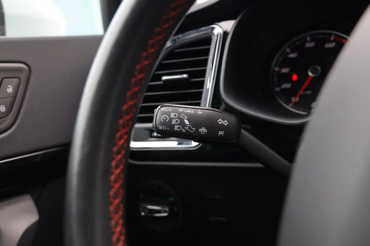 1.5 TSI FR Business Intense|Automaat|Camera|Navi|Trekhaak|