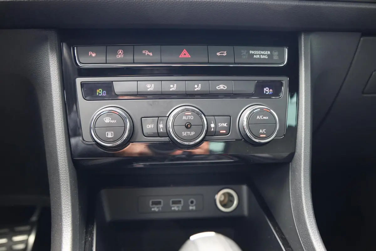 1.5 TSI FR Business Intense|Automaat|Camera|Navi|Trekhaak|