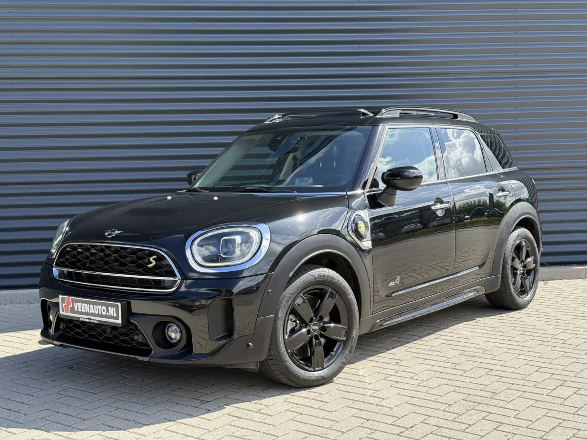 2.0 Cooper SE ALL4 Pano/H&K/Leder/Camera