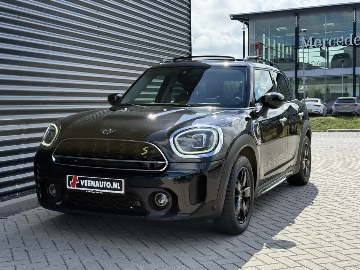 2.0 Cooper SE ALL4 Pano/H&K/Leder/Camera