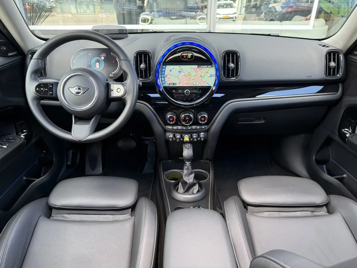 2.0 Cooper SE ALL4 Pano/H&K/Leder/Camera