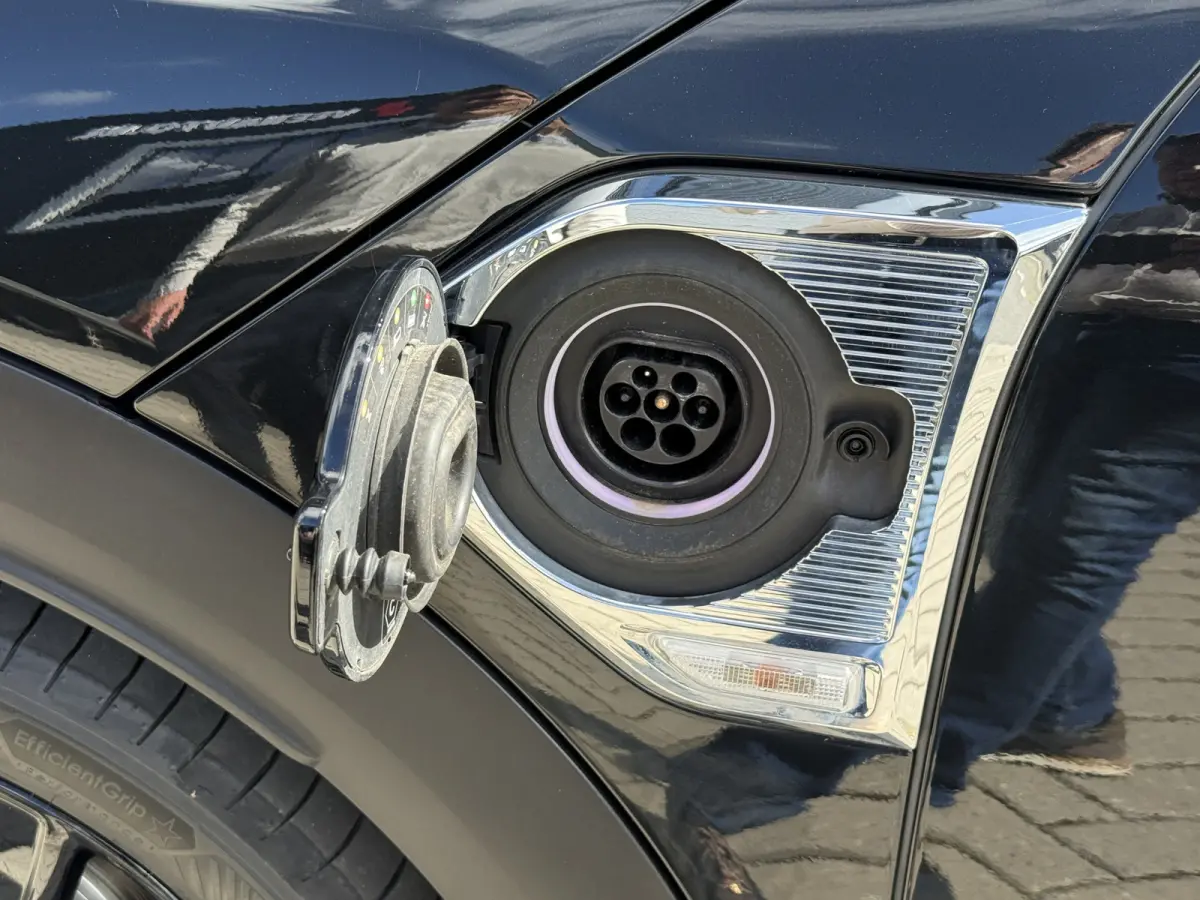 2.0 Cooper SE ALL4 Pano/H&K/Leder/Camera