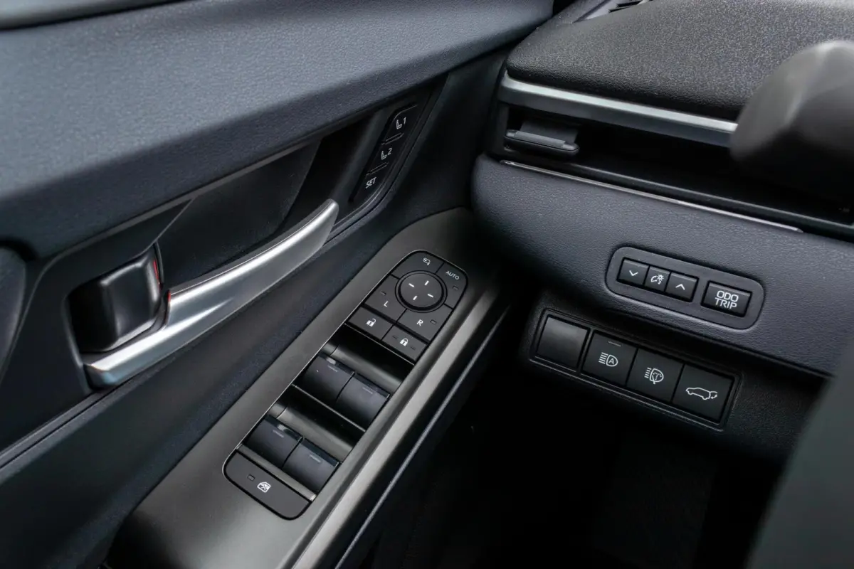 4E-xperience+ AWD 73.1 kWh | Safety Sense | 100% Elektrisch | Safe8 |