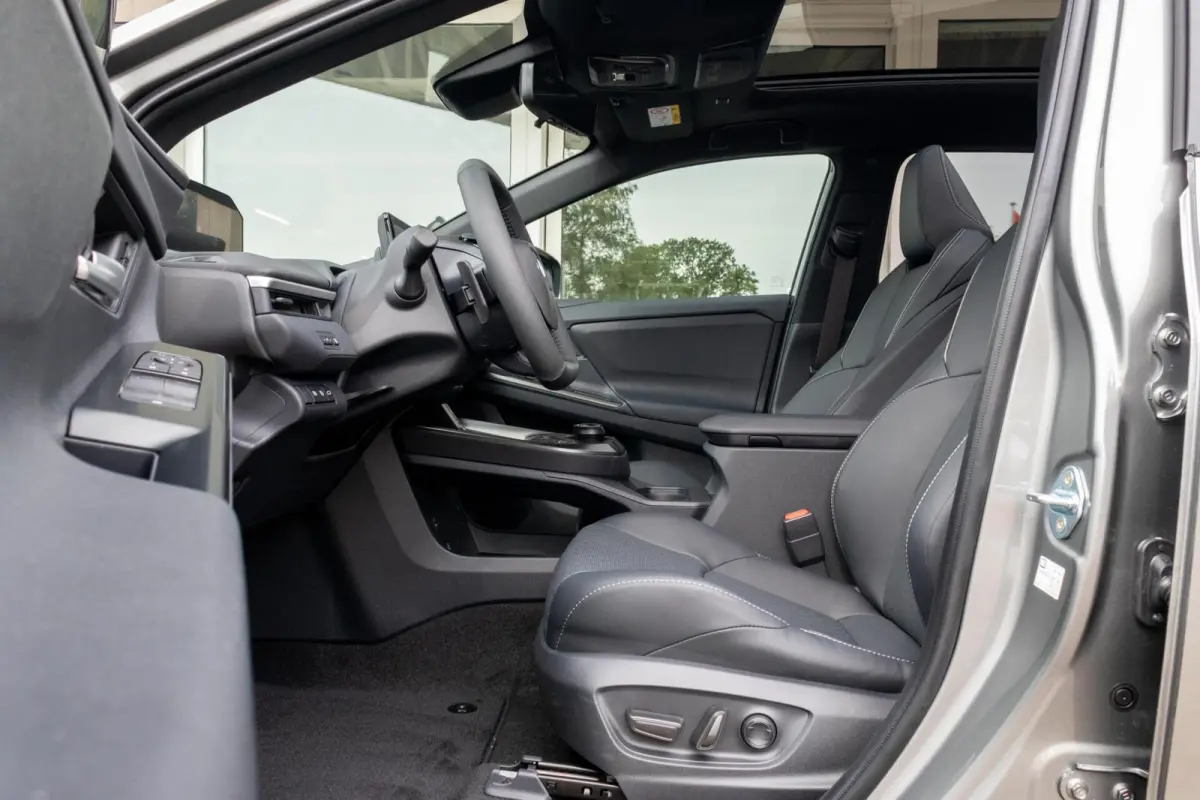 4E-xperience+ AWD 73.1 kWh | Safety Sense | 100% Elektrisch | Safe8 |