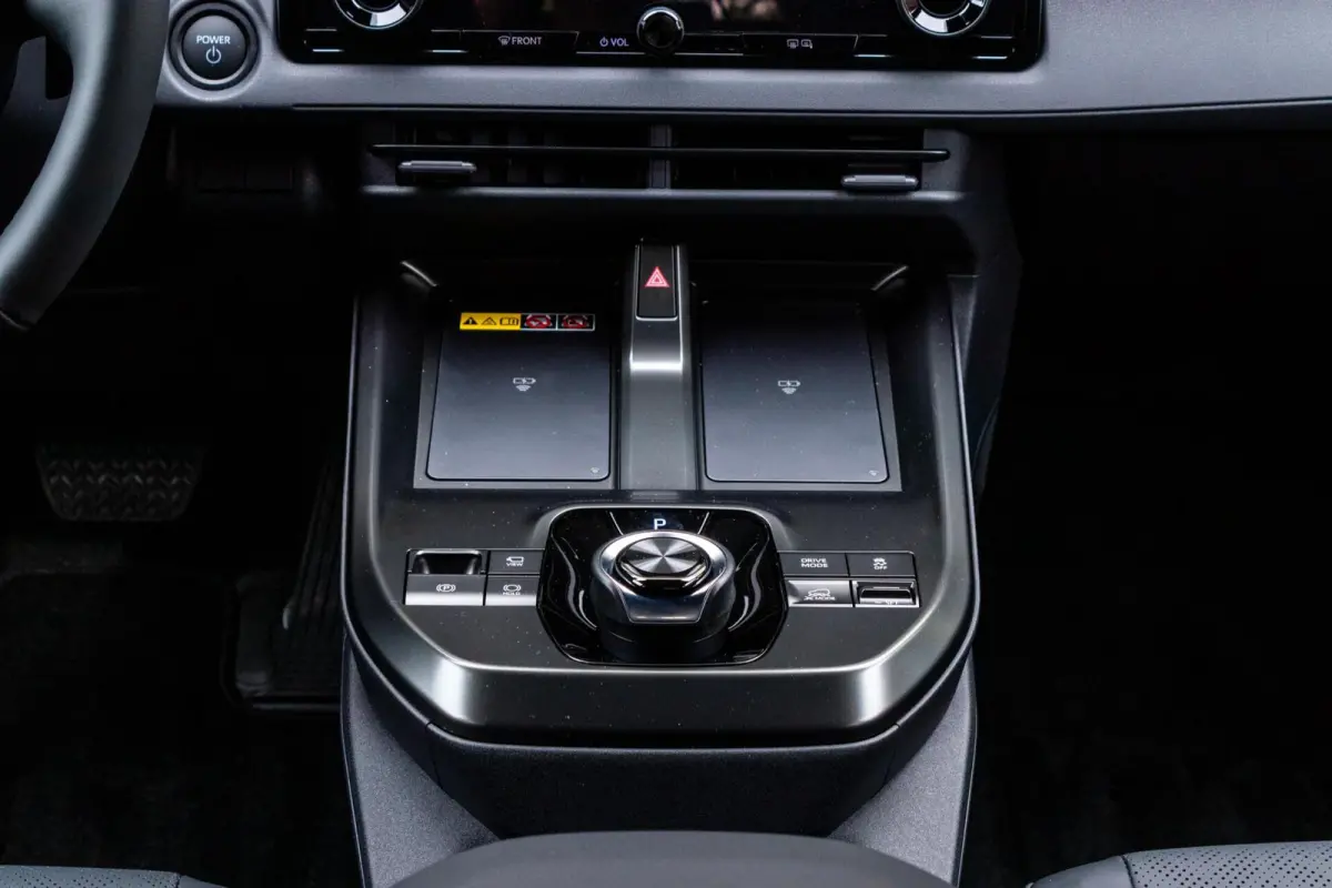 4E-xperience+ AWD 73.1 kWh | Safety Sense | 100% Elektrisch | Safe8 |