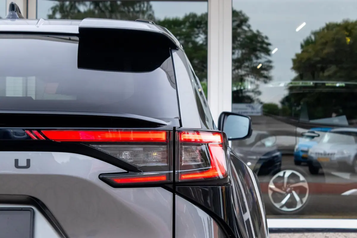 4E-xperience+ AWD 73.1 kWh | Safety Sense | 100% Elektrisch | Safe8 |