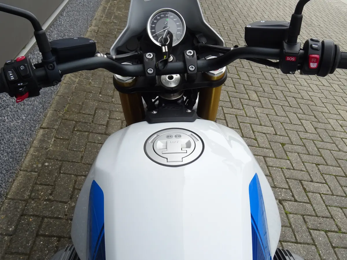 R 12 G/S ABS