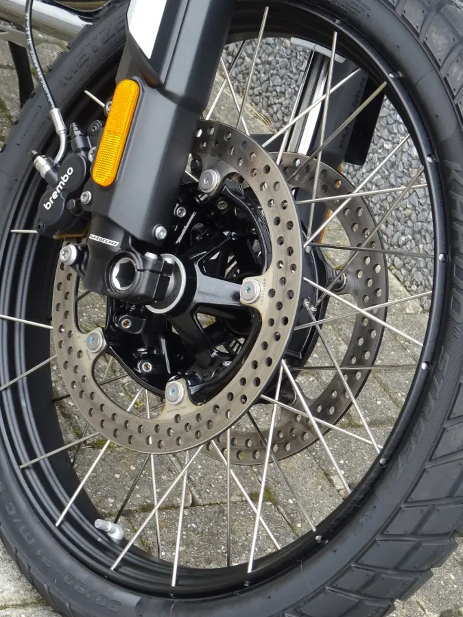 R 12 G/S ABS