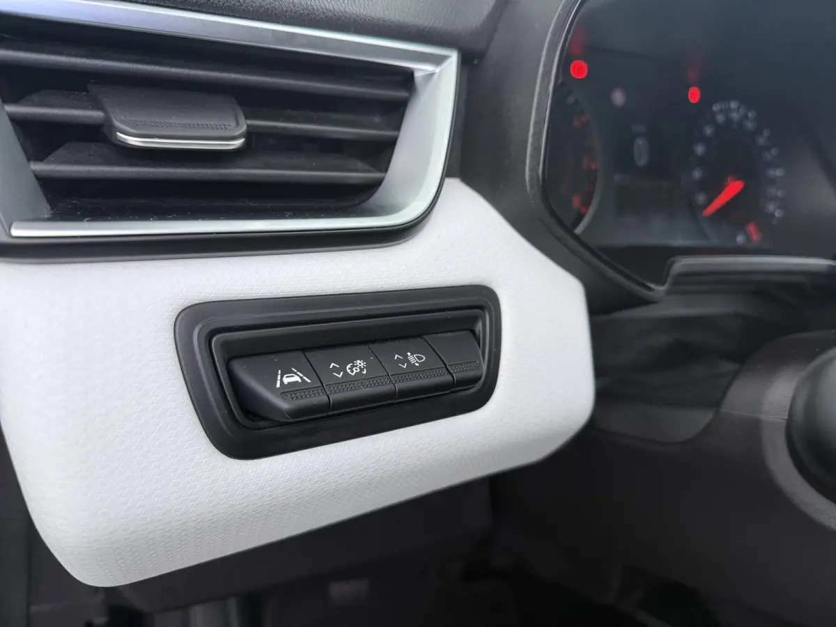 TCe 90 GPF Evolution | Apple CarPlay | Navigatie | Parkeersensoren |