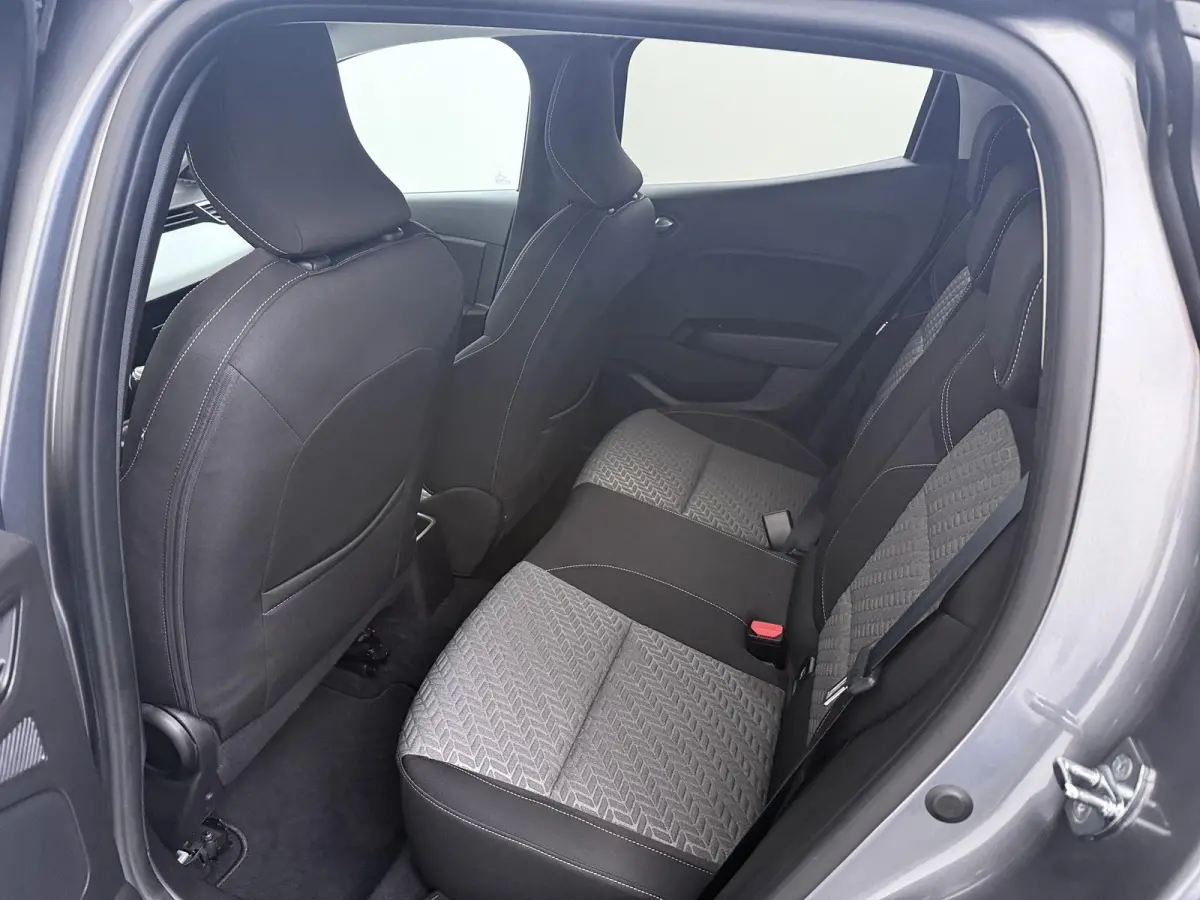 TCe 90 GPF Evolution | Apple CarPlay | Navigatie | Parkeersensoren |