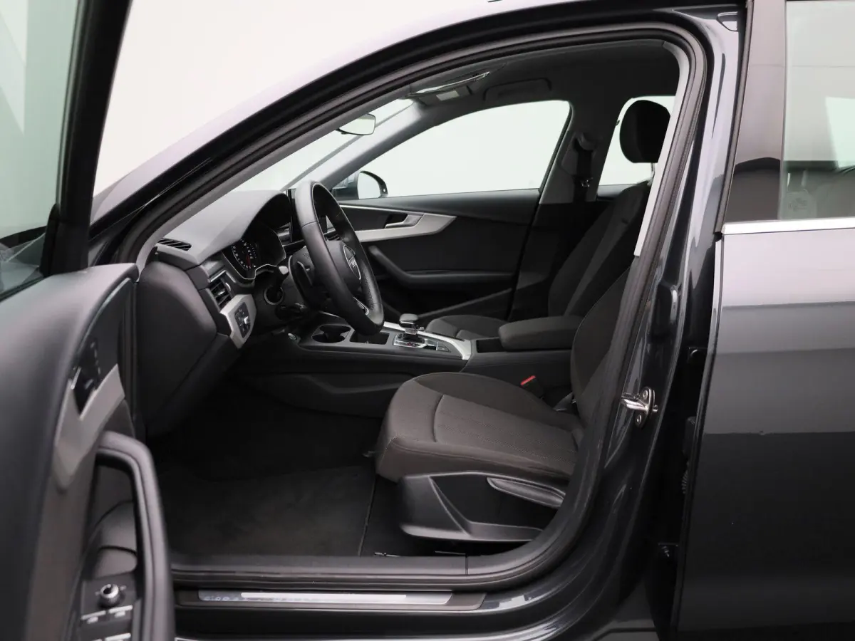 35 TFSI Business Edition | ACC | Keyless | lichtmetalen velgen 5-spaaks 17" |