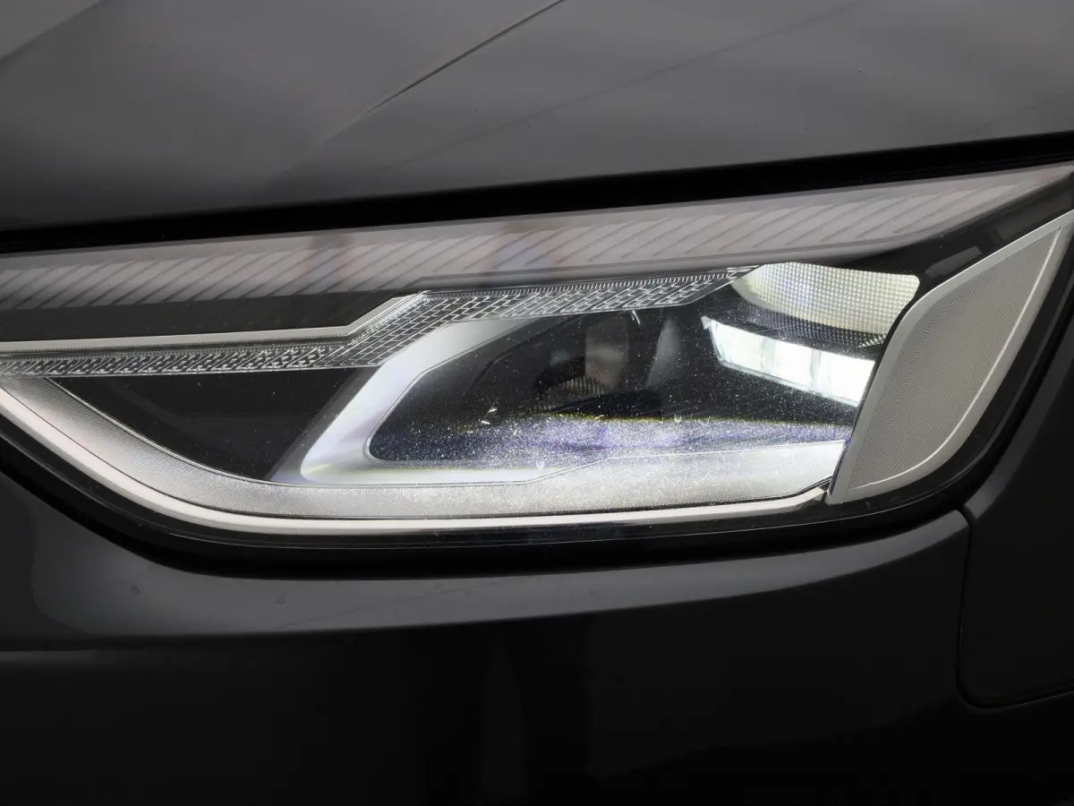 35 TFSI Business Edition | ACC | Keyless | lichtmetalen velgen 5-spaaks 17" |