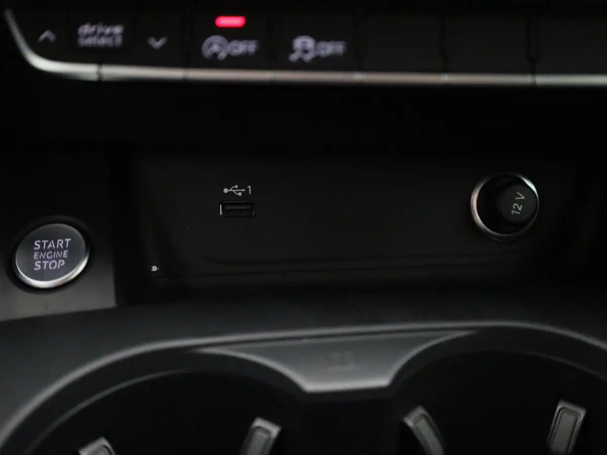 35 TFSI Business Edition | ACC | Keyless | lichtmetalen velgen 5-spaaks 17" |