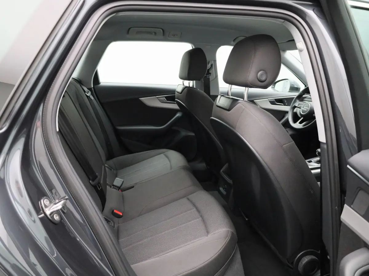 35 TFSI Business Edition | ACC | Keyless | lichtmetalen velgen 5-spaaks 17" |