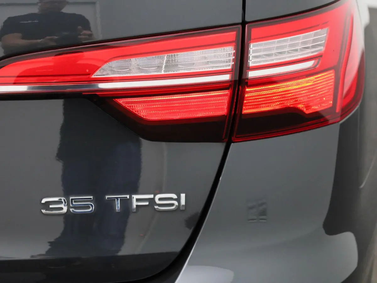 35 TFSI Business Edition | ACC | Keyless | lichtmetalen velgen 5-spaaks 17" |